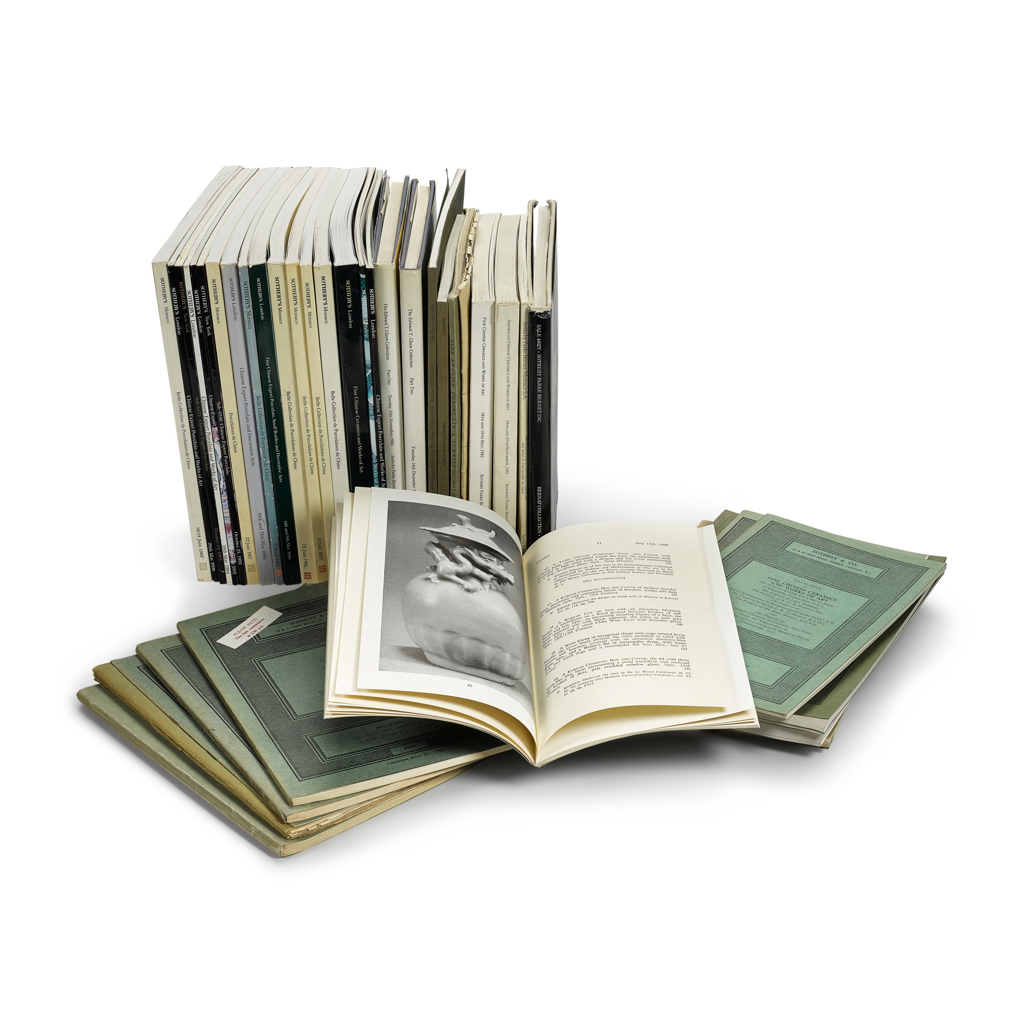 1920's-1990's — 1920至1990年代 蘇富比中國藝術品拍賣圖錄一組41冊