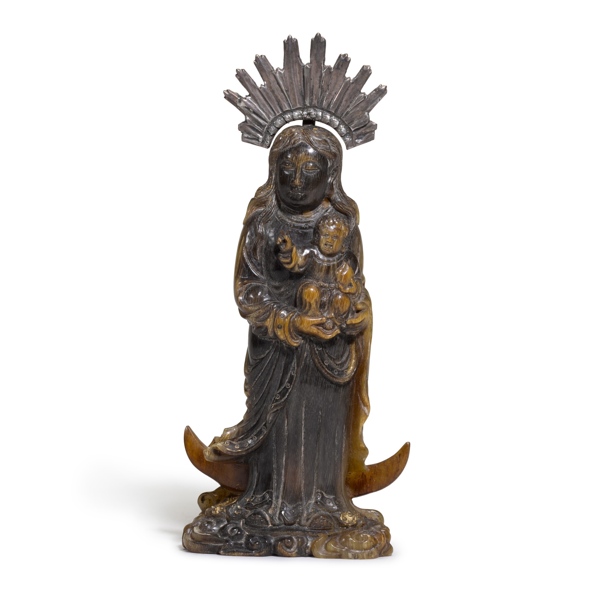 A carved buffalo horn 'Madonna and child' group for the Portuguese market — 清十七/十八世紀 外銷水牛角雕聖母子像