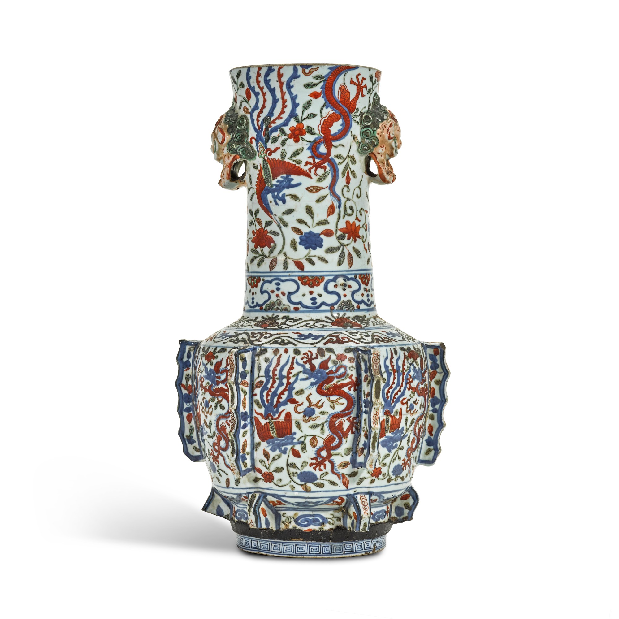 A large wucai 'dragon and phoenix' vase — 明萬曆 五彩穿花龍鳳紋獸耳出戟大瓶