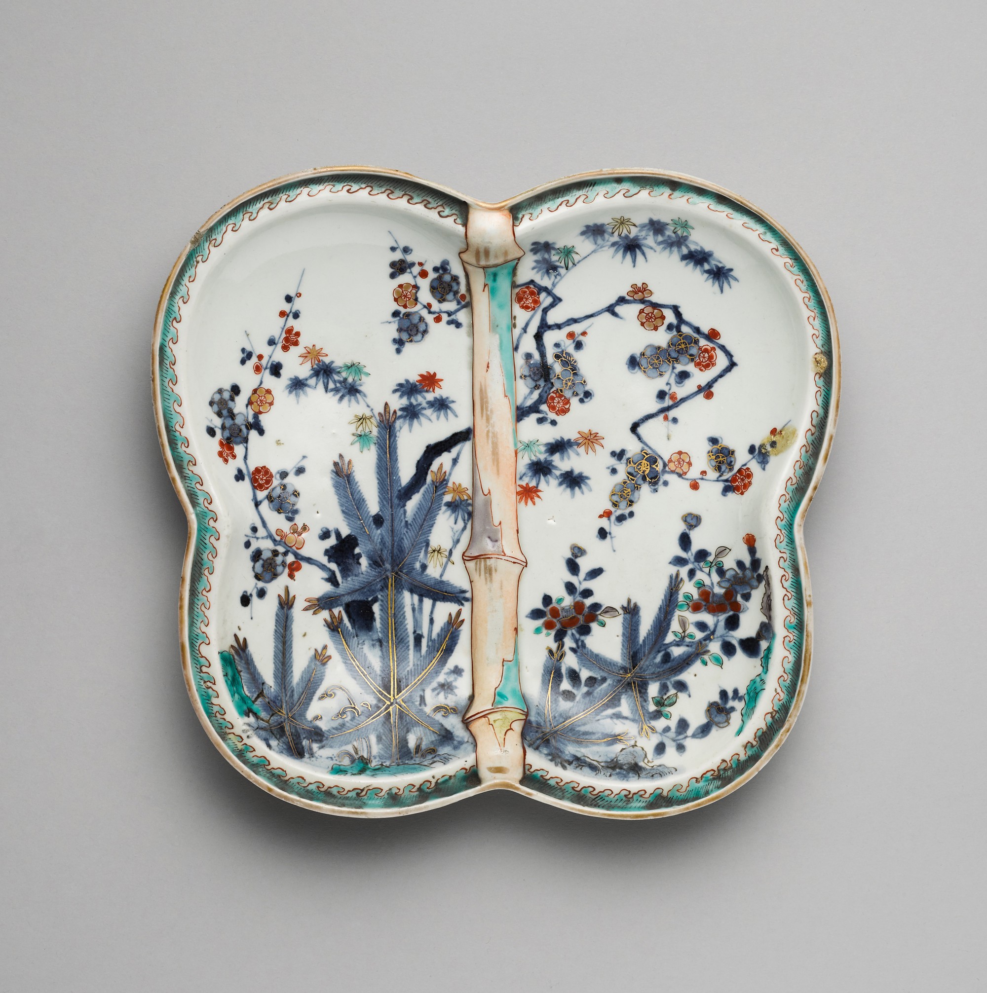 Two Arita fan-shaped dishes