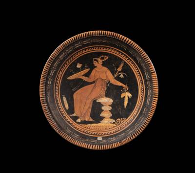 An Apulian Red-figured Plate