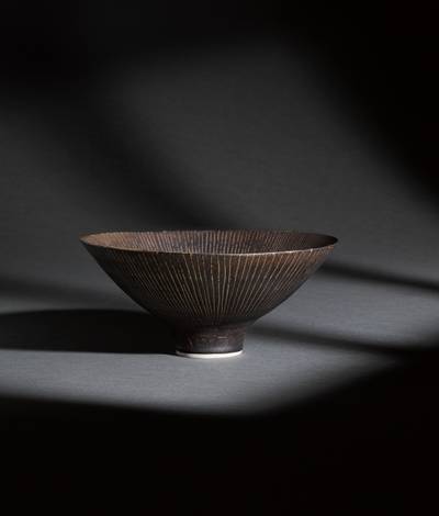 Footed Bowl with Sgraffito Design