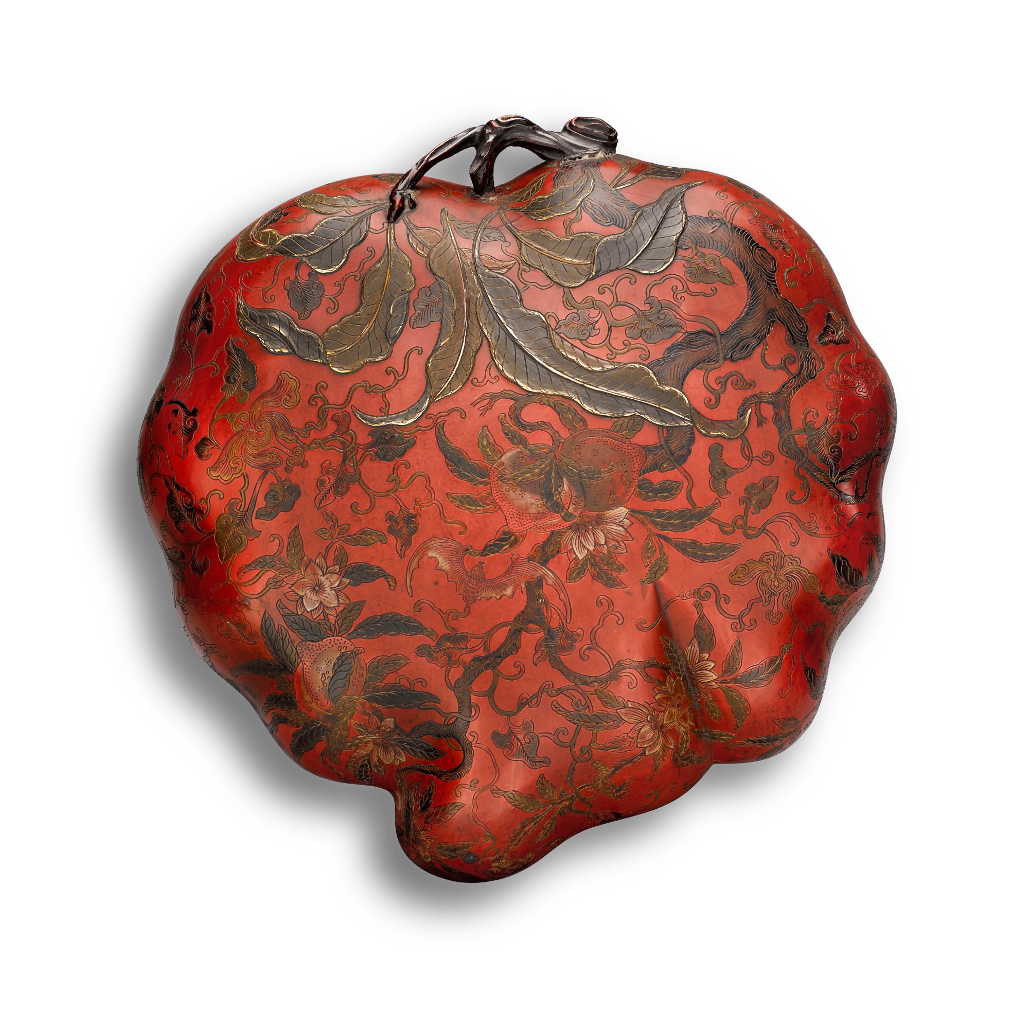 Unknown — A large peach-shaped qiangjin and tianqi lacquer box and cover, Qing Dynasty, Kangxi period