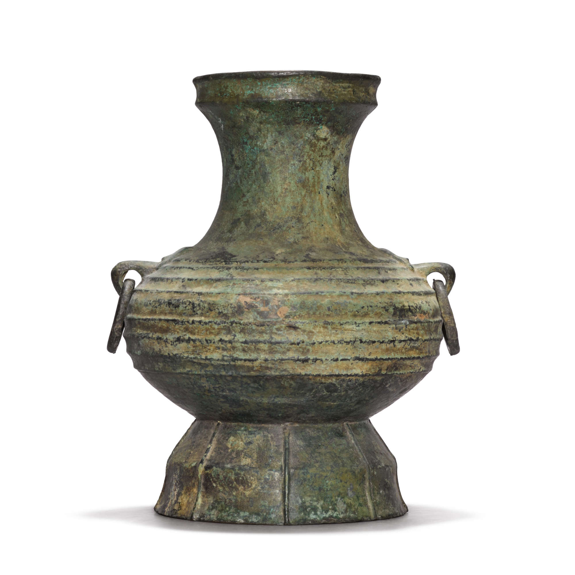 A large bronze vase (Hu), — A large bronze vase (Hu), Eastern Han dynasty 