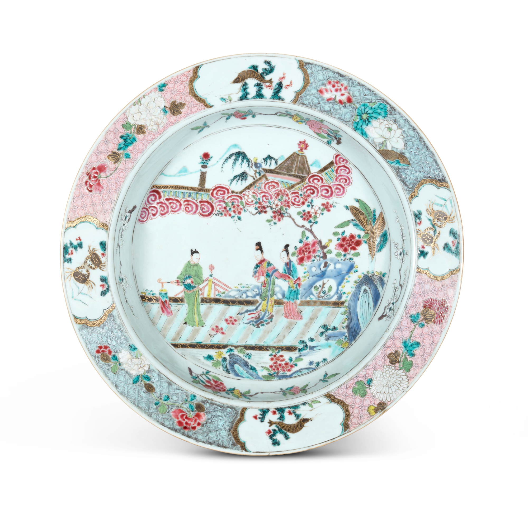 A famille-rose 'ladies' basin, — 清十八世紀 粉彩庭園仕女圖盆