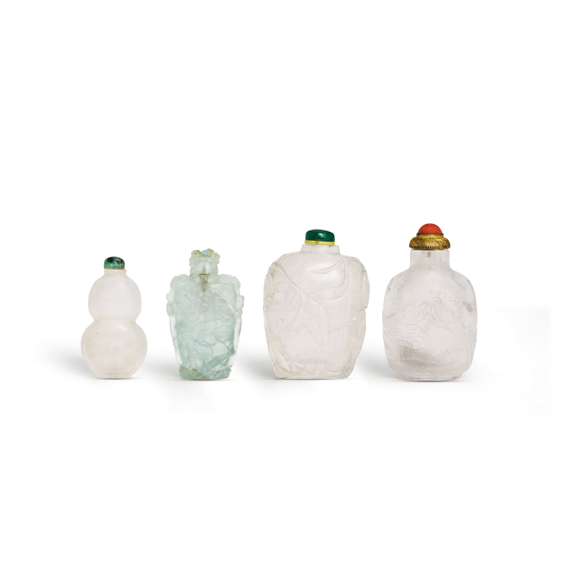 A group of three rock crystal snuff bottles, — 清十九世紀 水晶鼻煙壺 一組三件 及 二十世紀 海藍料鼻煙壺