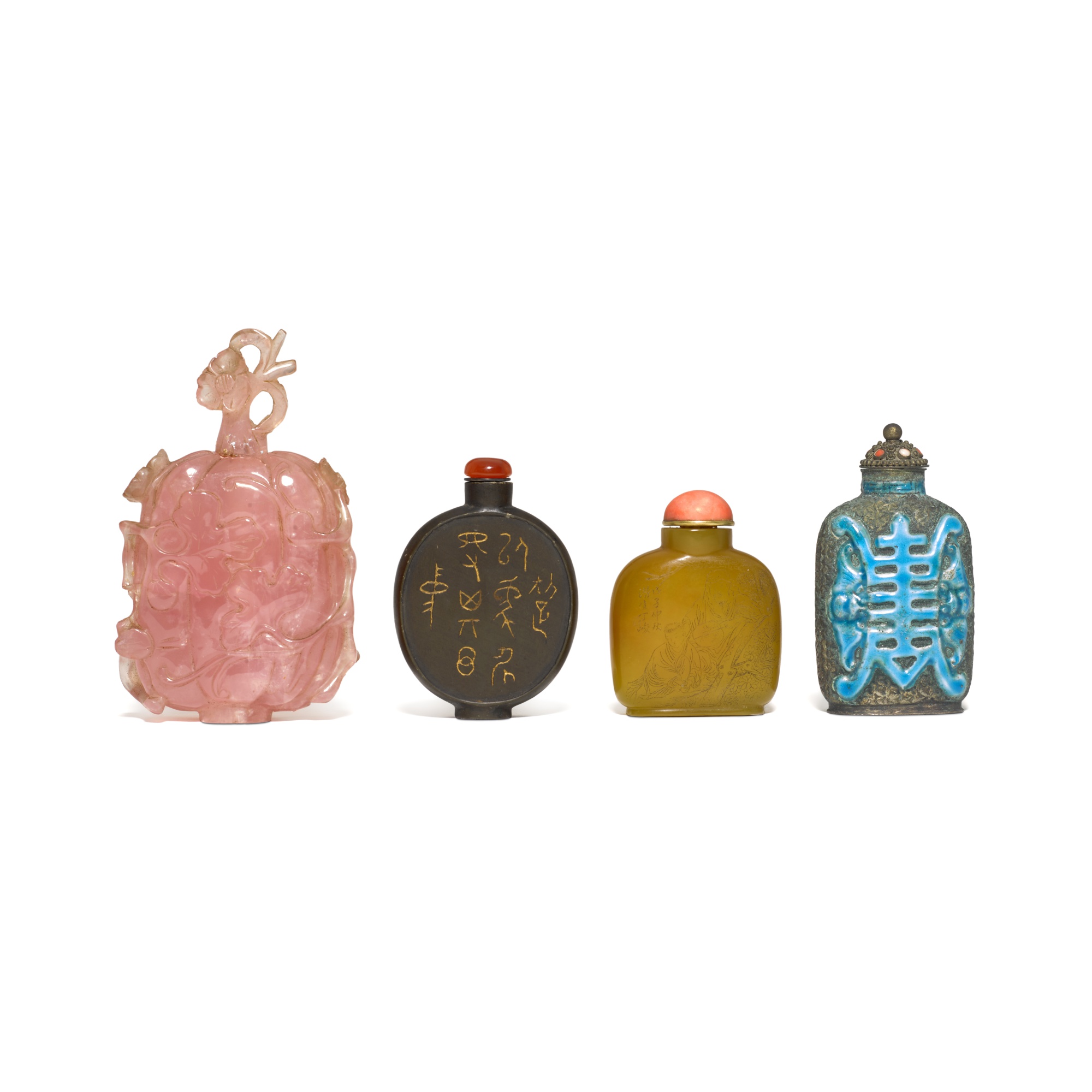 A group of four snuff bottles, — 十九 / 二十世紀 各式鼻烟壺 一組四件