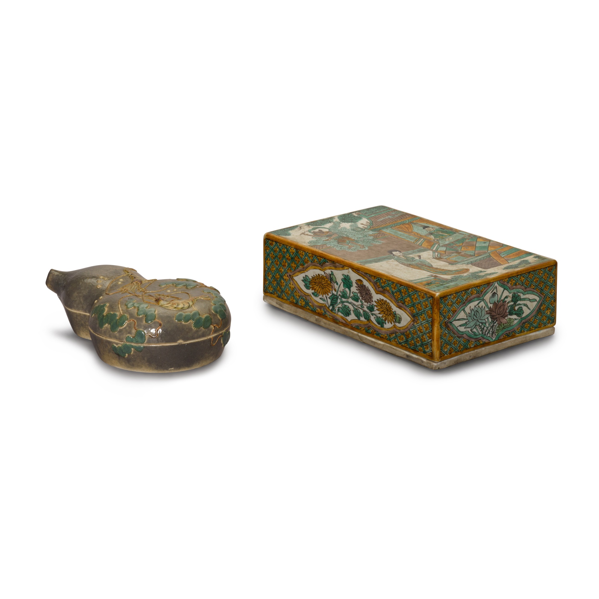 Two biscuit-enamelled sancai boxes and covers,