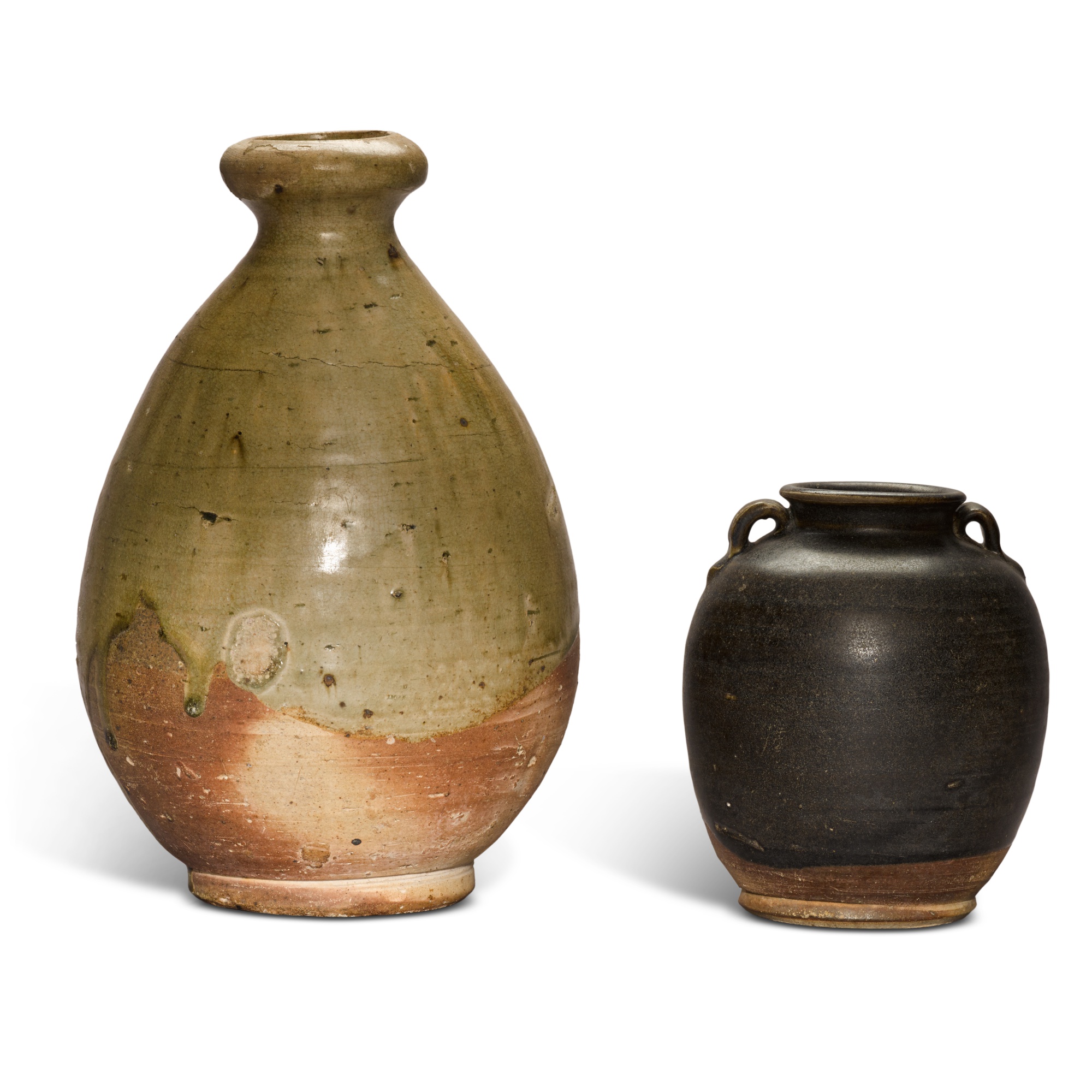 A small black-glazed jar, — 唐 黑釉雙耳罐 及 唐 褐釉瓶 一組兩件