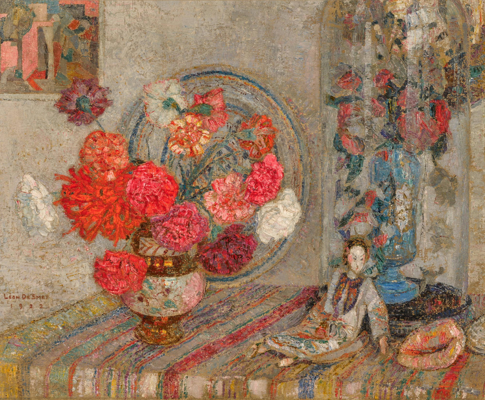 Léon de Smet — Nature morte avec fleurs et poupée japonaise