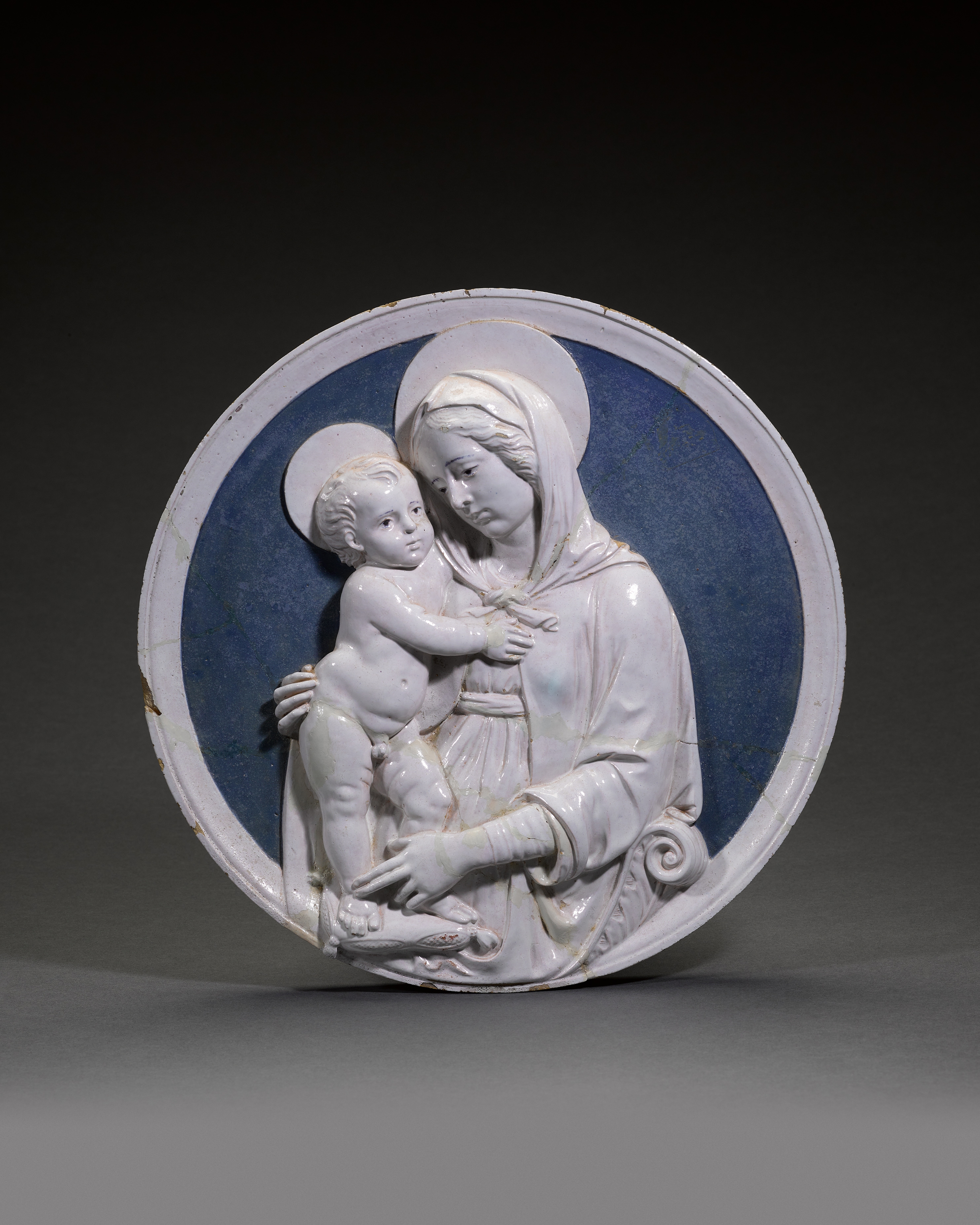 Workshop of Andrea della Robbia (Florence 1435 - 1525) — Roundel with the Virgin and Child