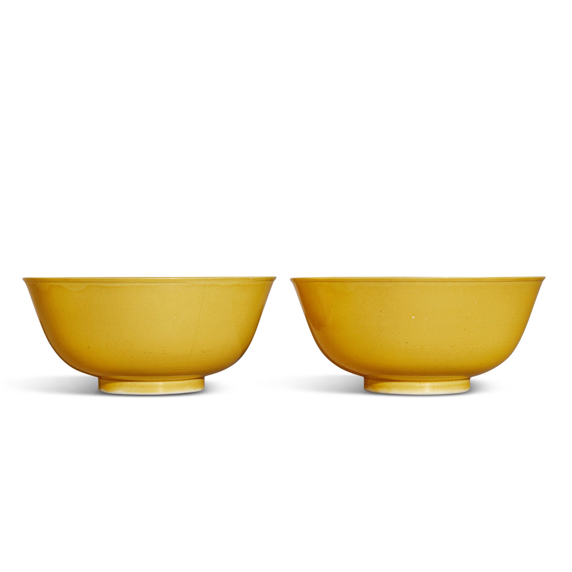 A pair of yellow-glazed bowls — 清光緒 黃釉盌一對《大清光緒年製》款