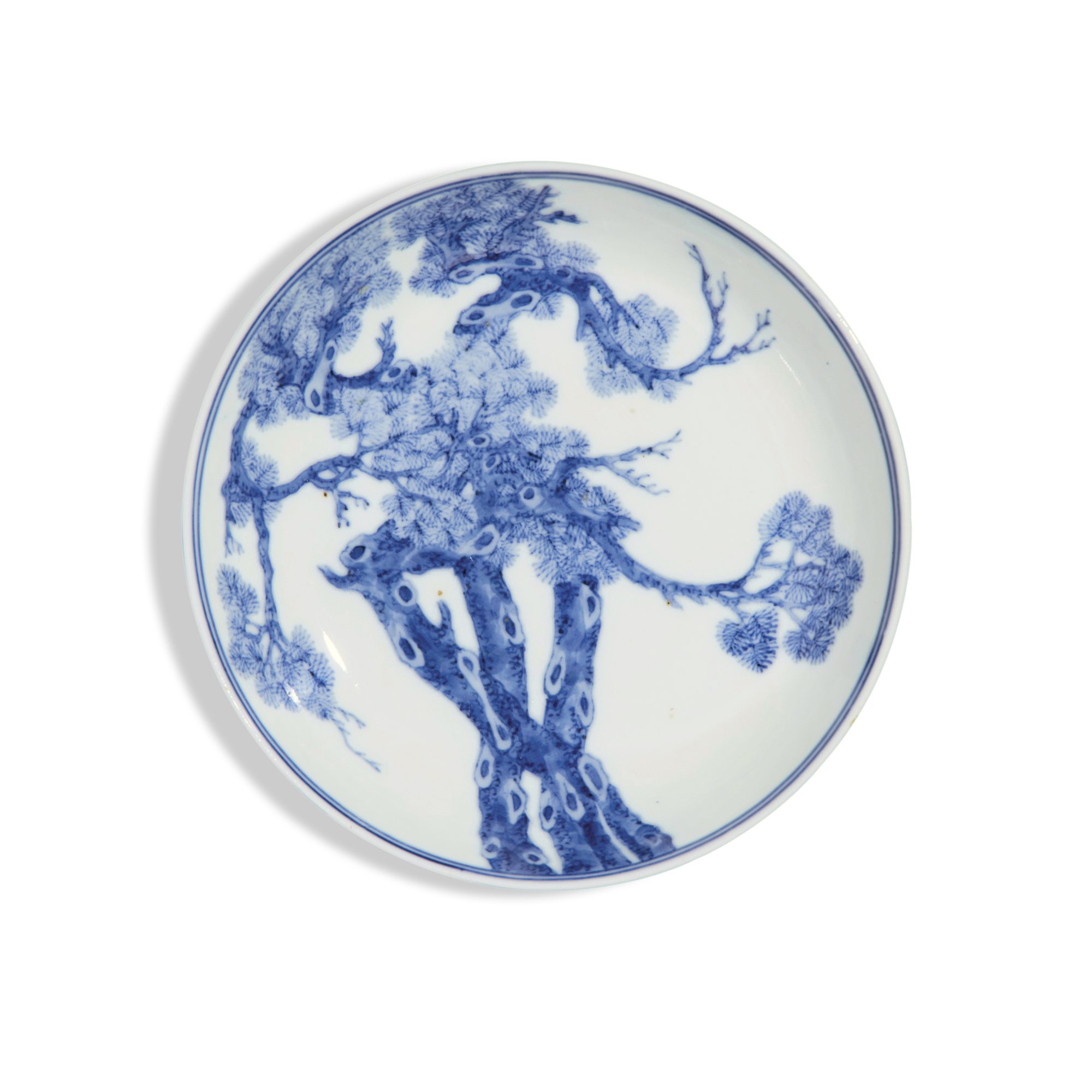 A blue and white 'pine' dish — 清光緒 青花蒼松紋盤 《大清光緒年製》款