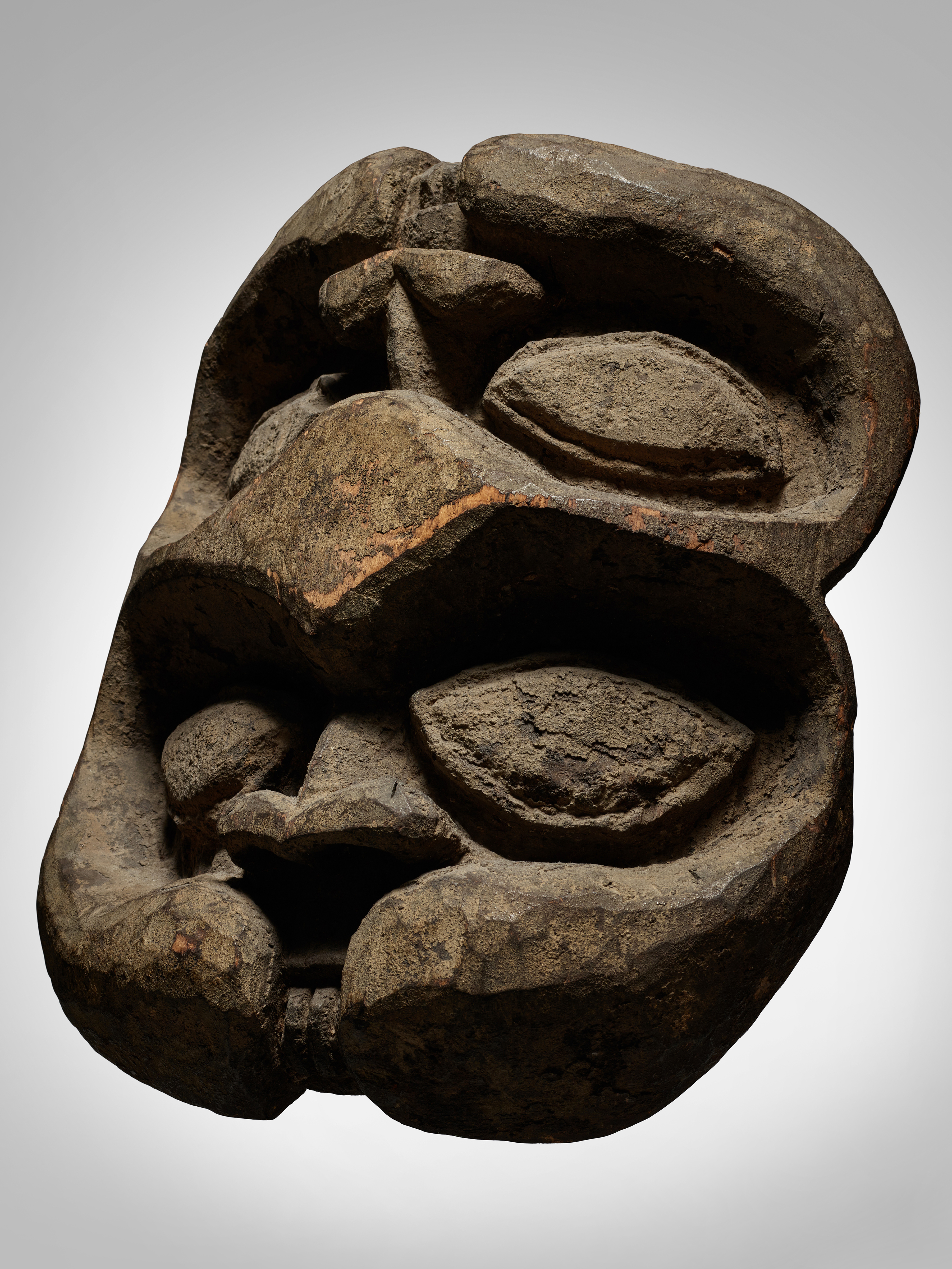 Unknown — Bamileke-Bangwa Headdress for the Night Society, Grassfields, Cameroon