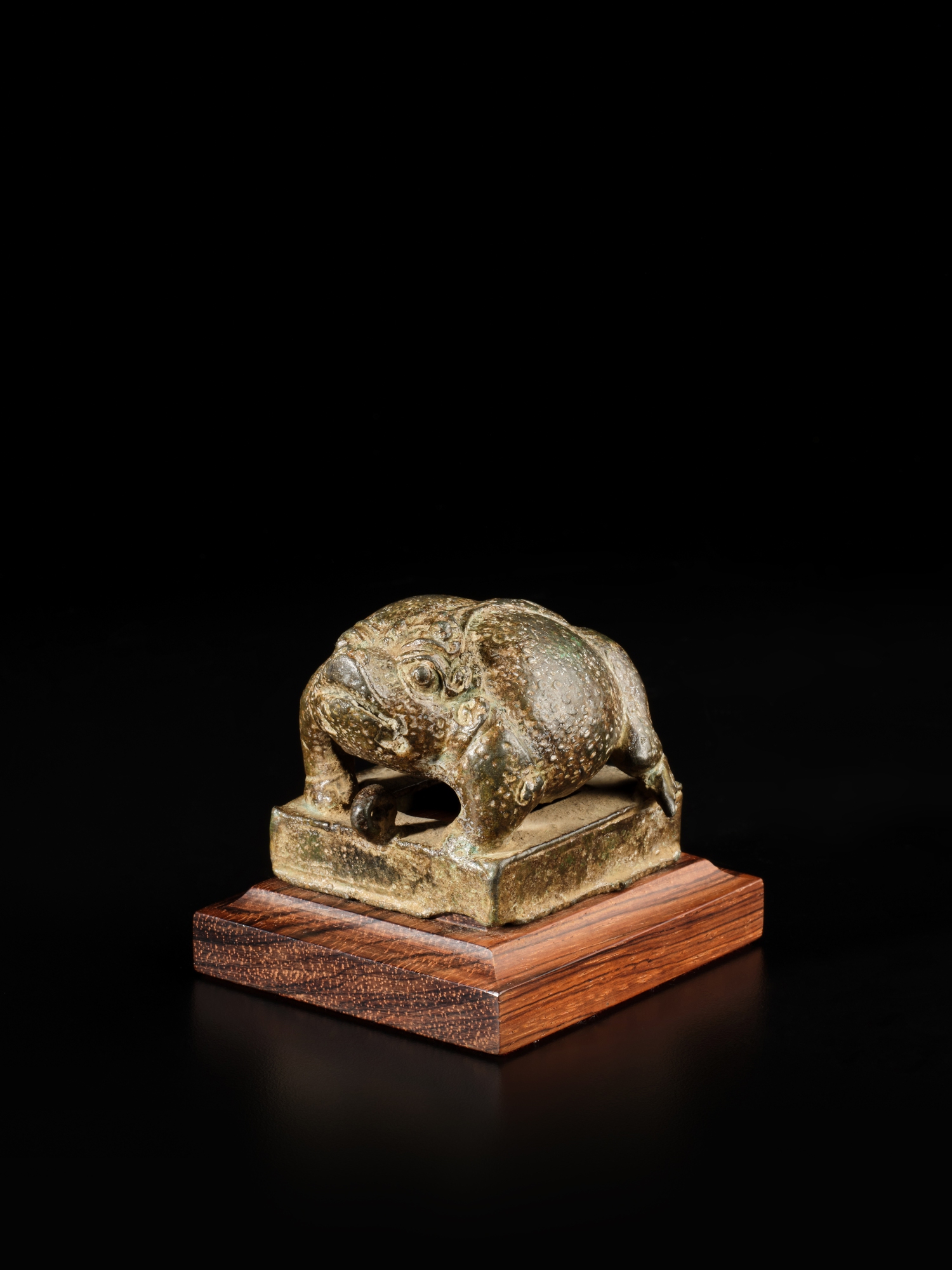 The Guennol bronze frog-form lid, East Java, Majapahit, 13th / 14th century