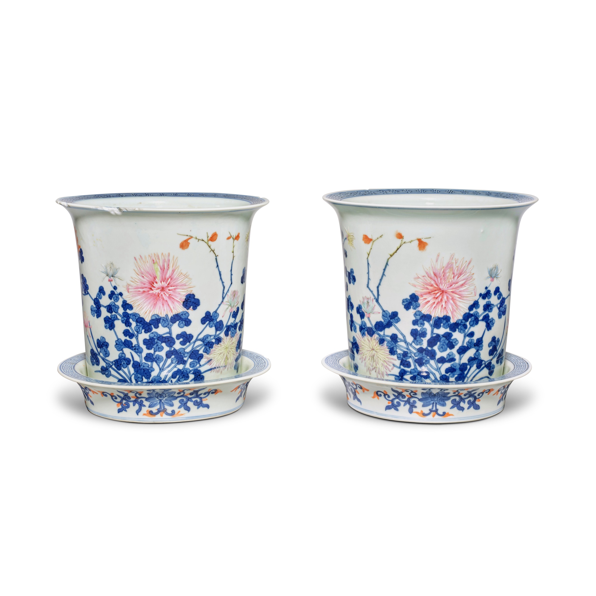 Unknown — 民國 青花粉彩盛菊圖花盆連托盆一對