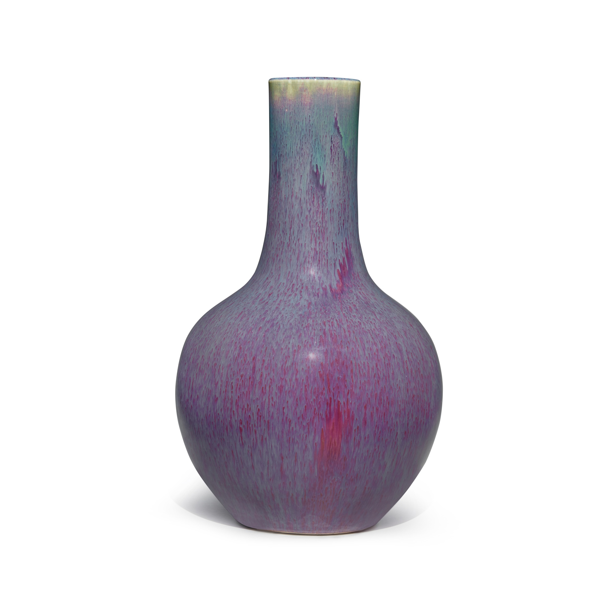 A flambé-glazed pear-shaped vase — 清十九世紀 窰變釉長頸瓶