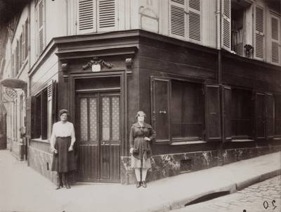 Coin du Boulevard de la Chapelle et 76 rue Fleury (18e arr.)
