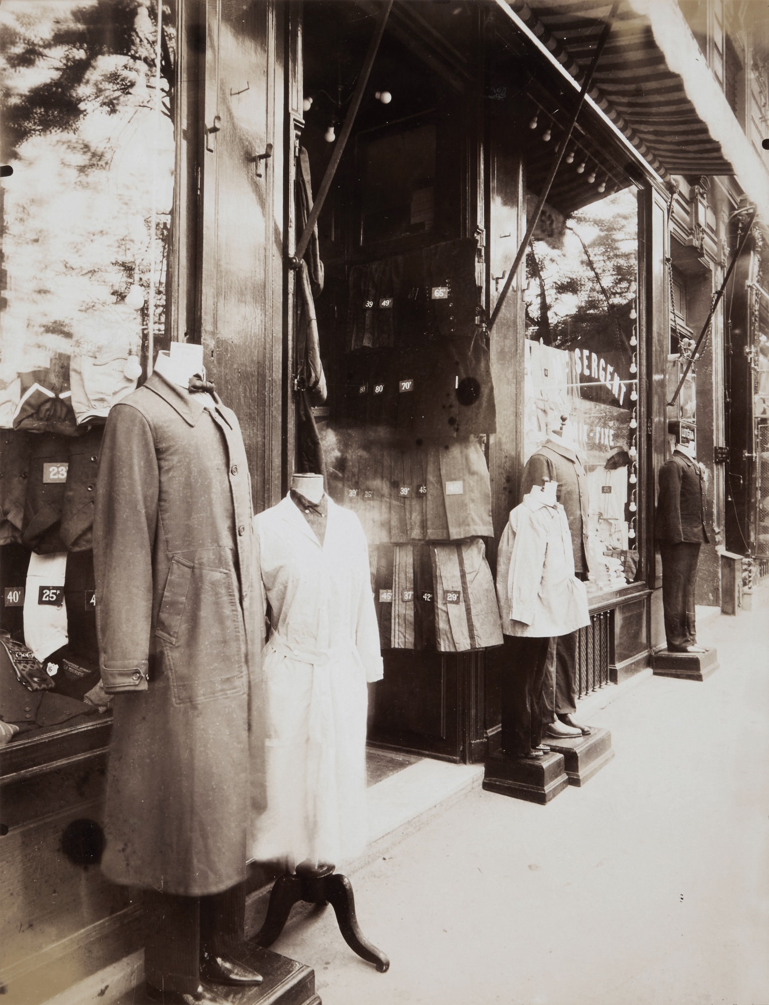 Eugène Atget — Avenue des Gobelins
