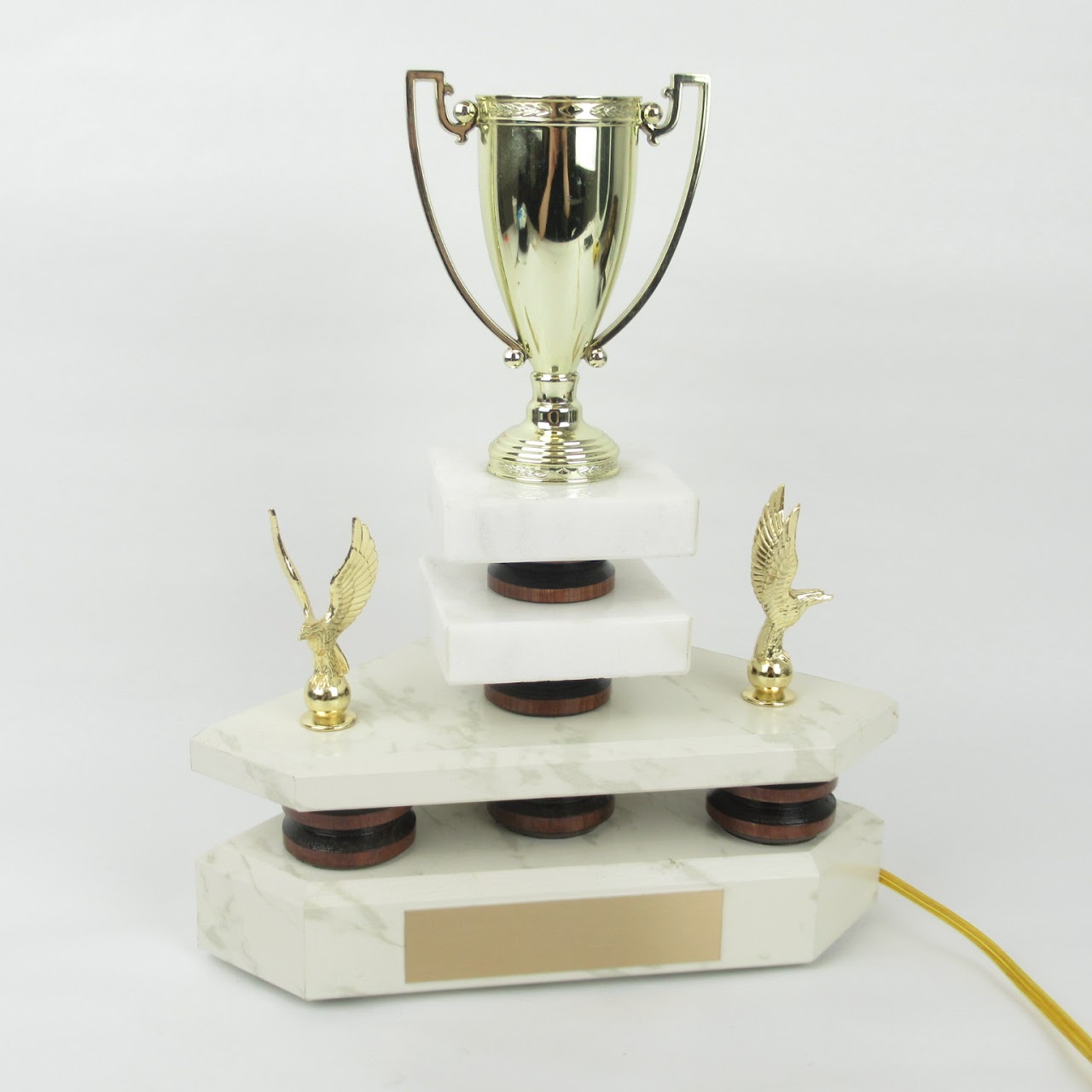 Trophy Modern