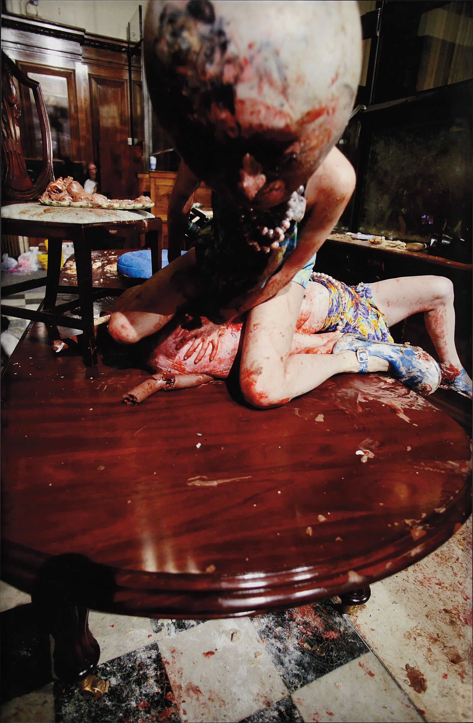 Paul McCarthy — Piccadilly Circus: Queen’s on the Queen’s Head on a Table