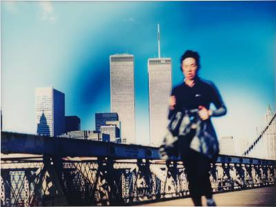 Jogger Brooklyn Bridge