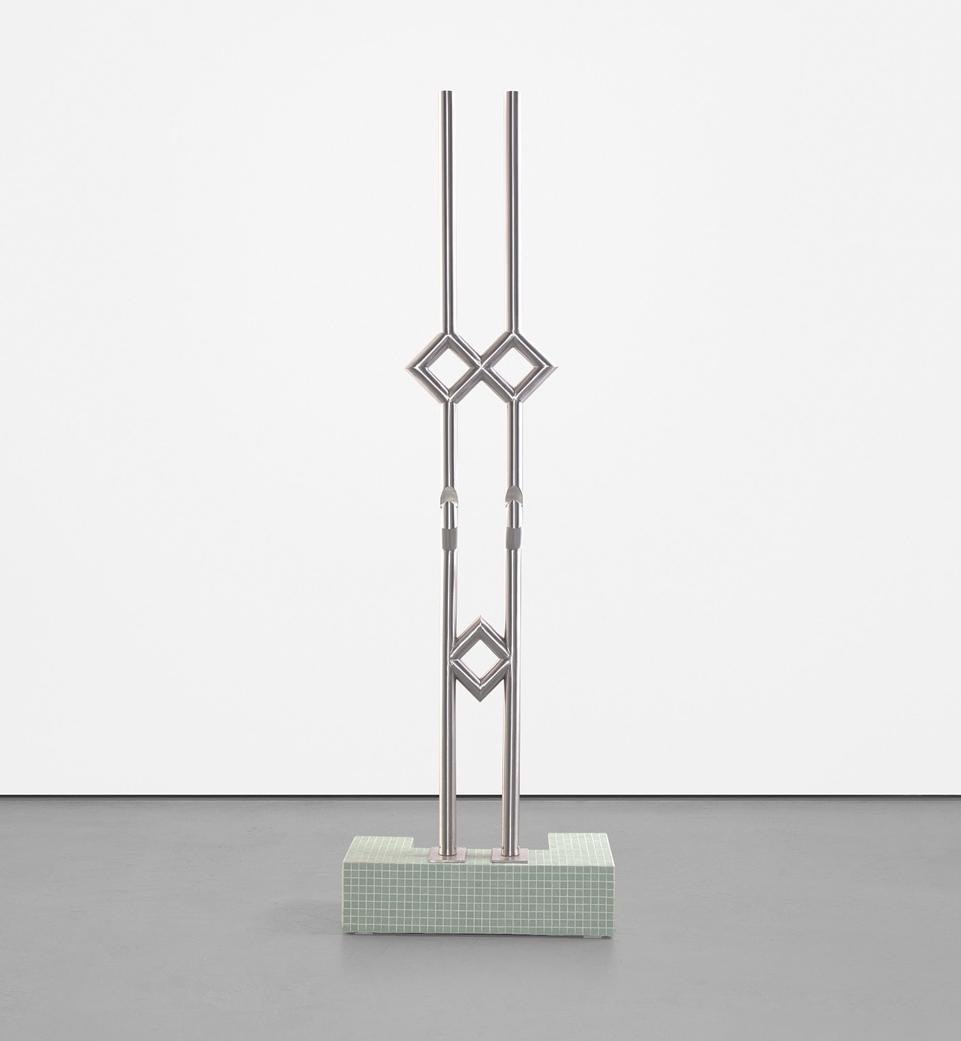 Andra Ursuţa — Dumb Belles 2