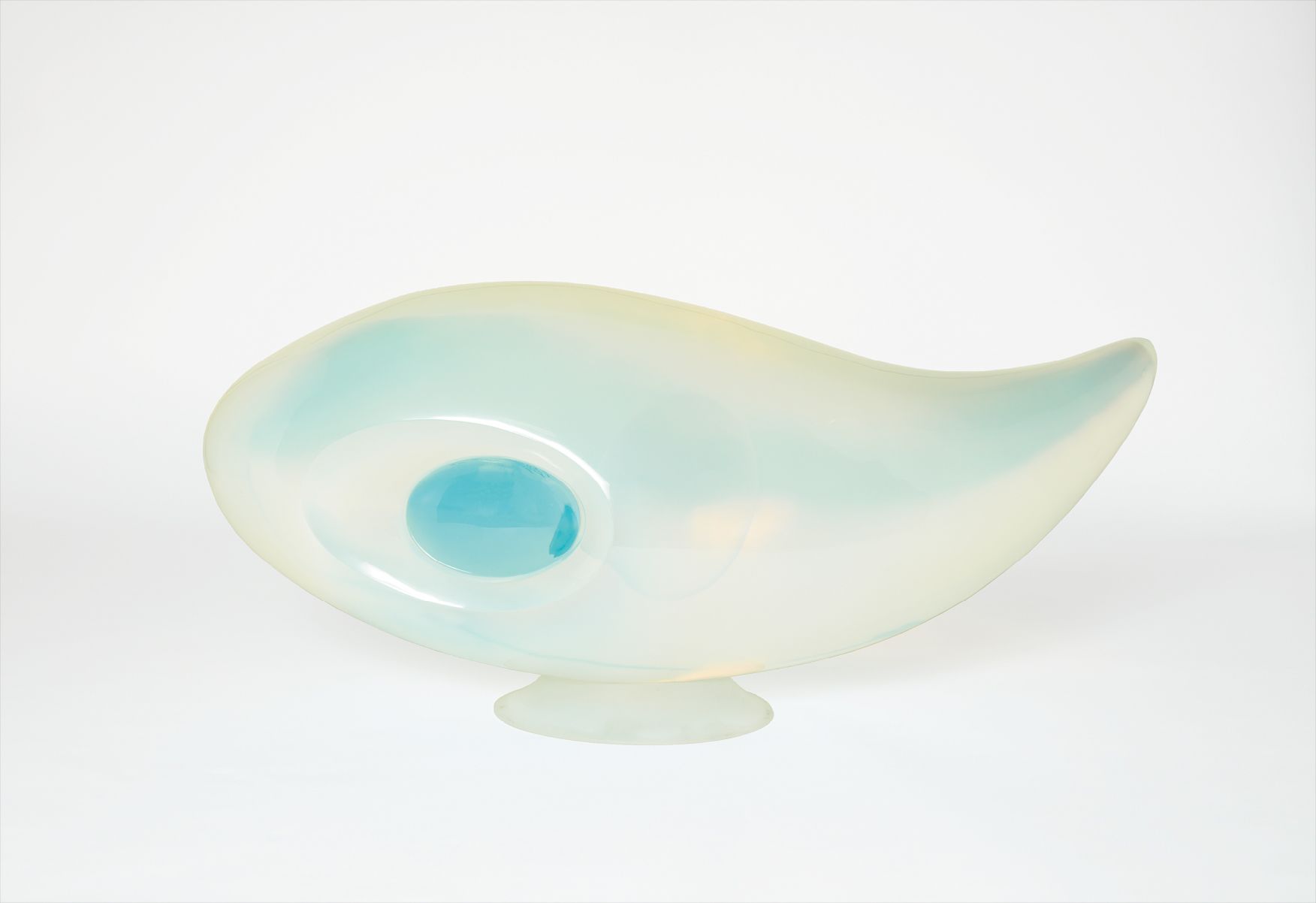 Mariko Mori — Wave UFO Model