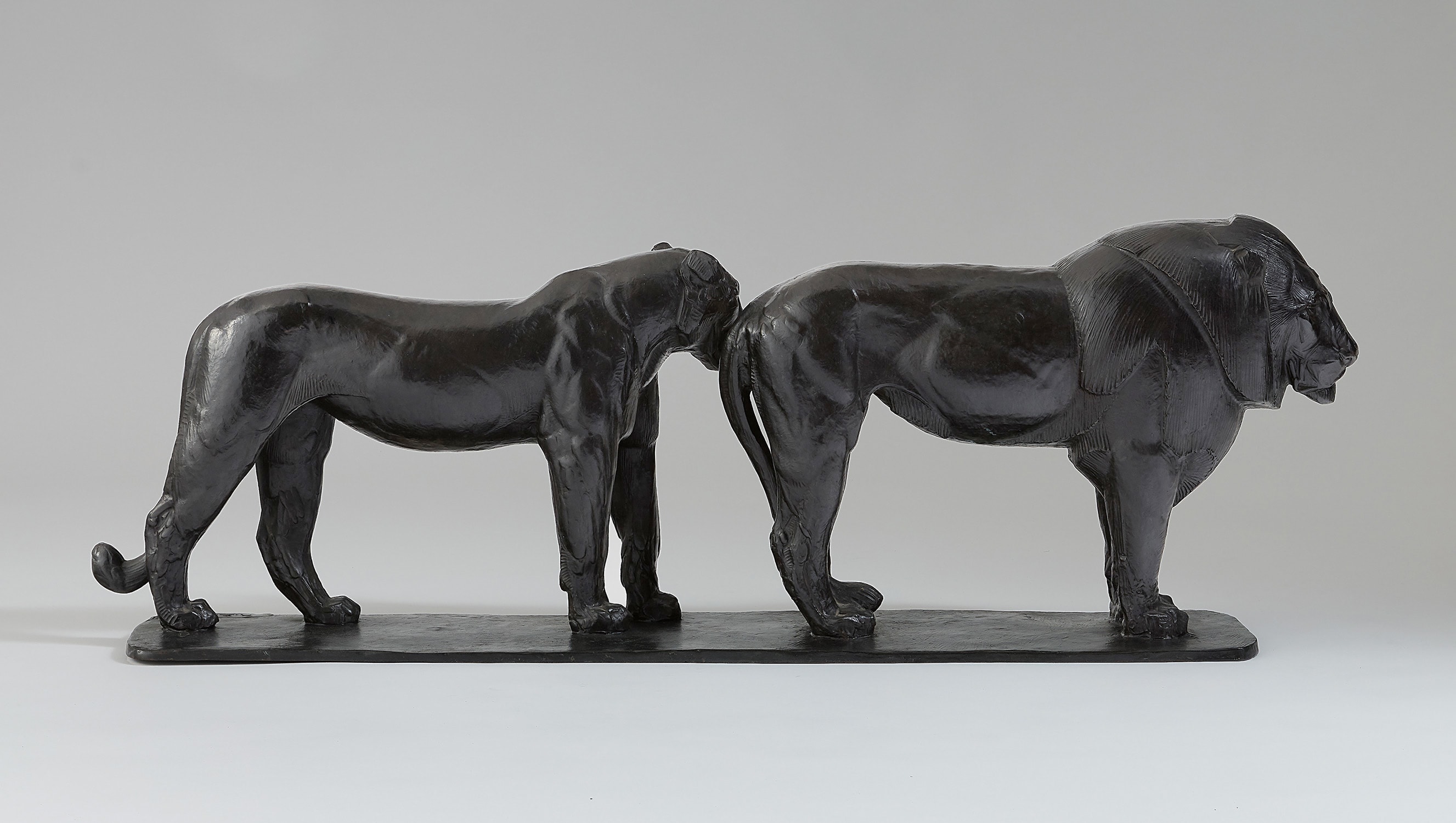 Rembrandt Bugatti — Lion et lionne de Nubie