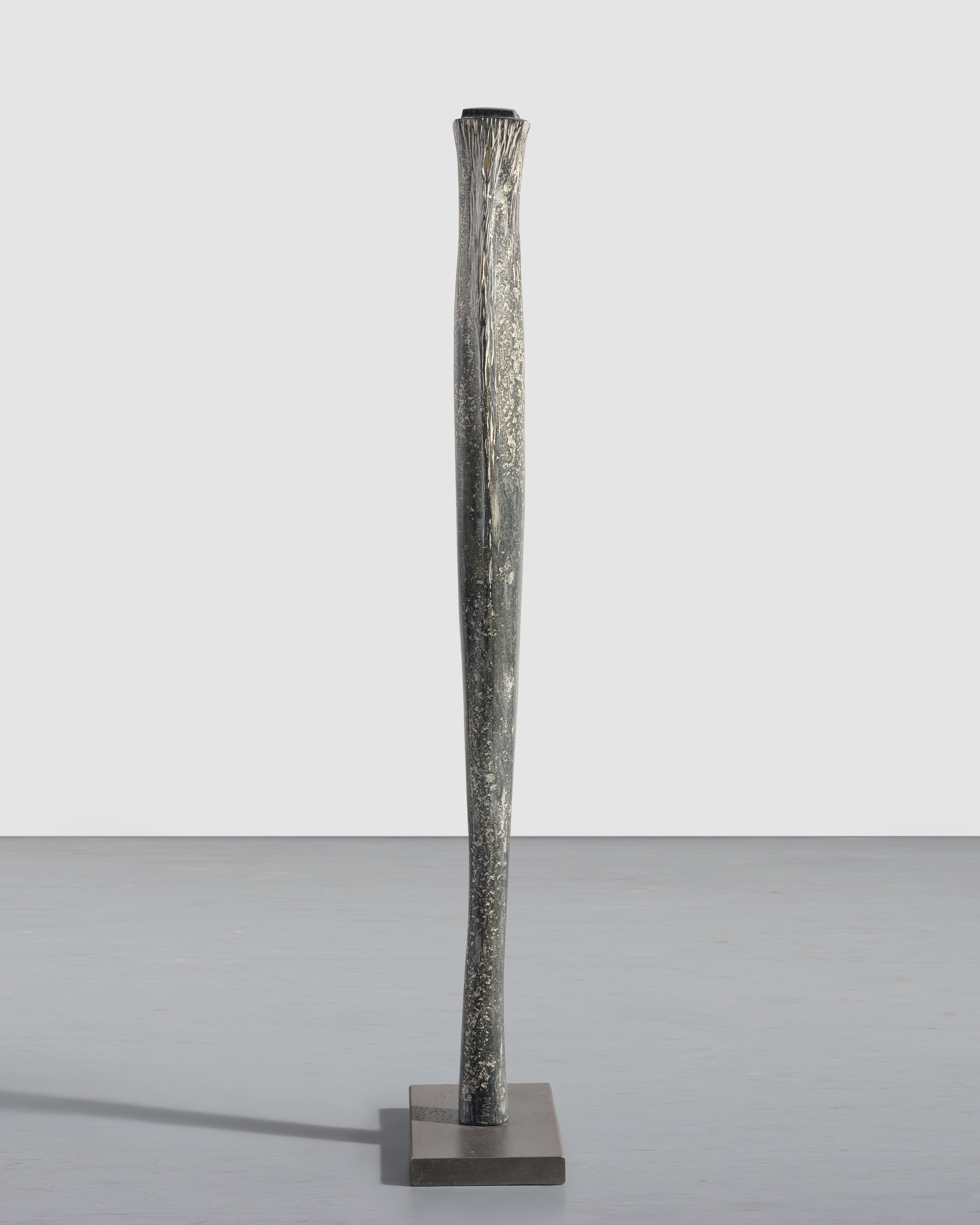 Yves Dana — Figuree dressée