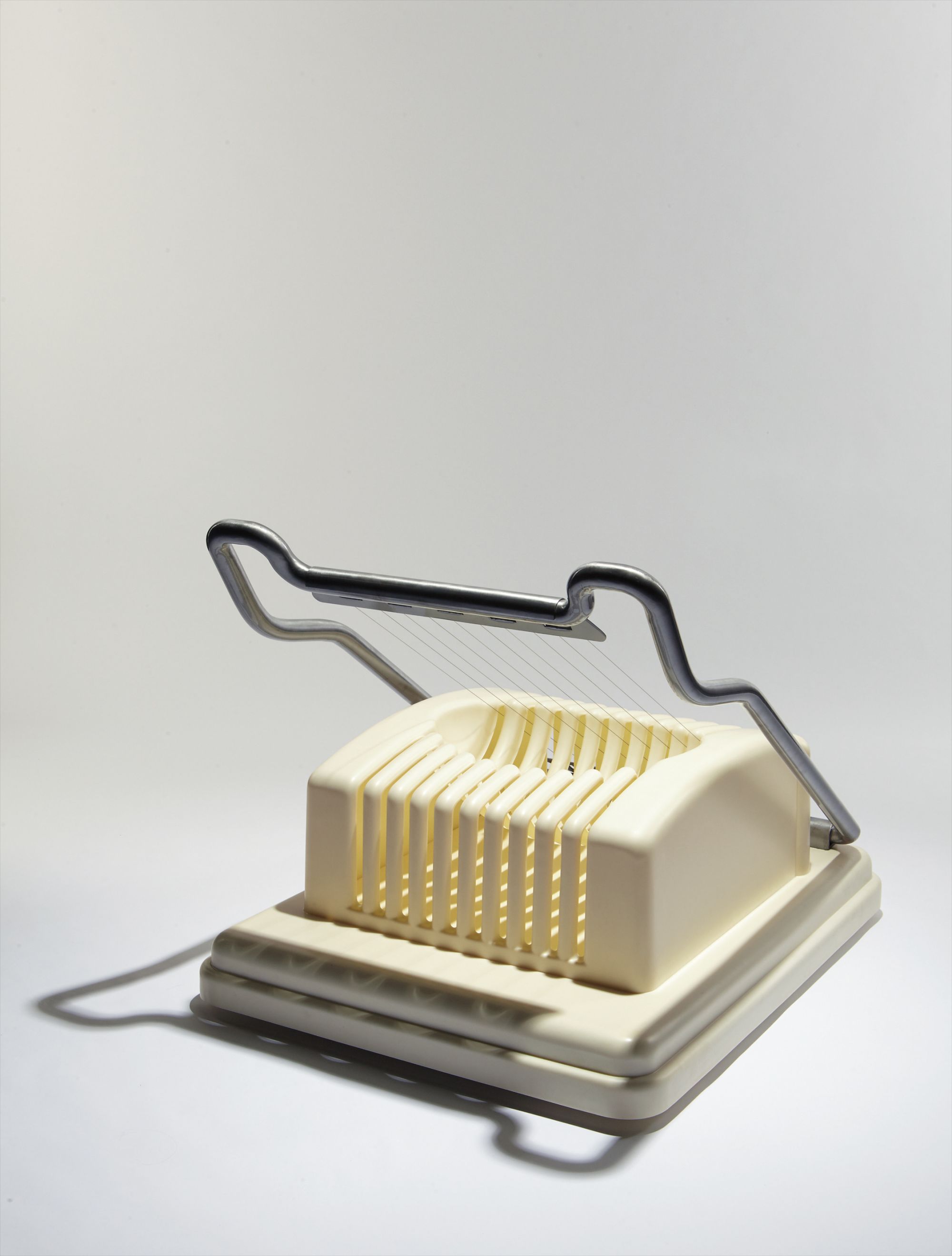 Mona Hatoum — Slicer