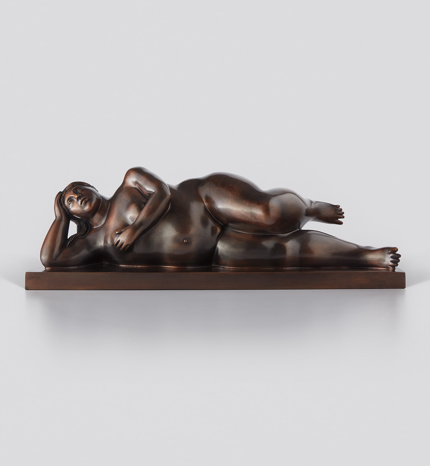 Fernando Botero — Reclining Woman