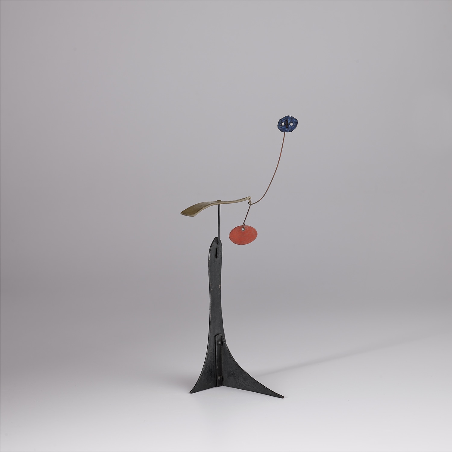 Alexander Calder — sheet metal, brass, wire and paint