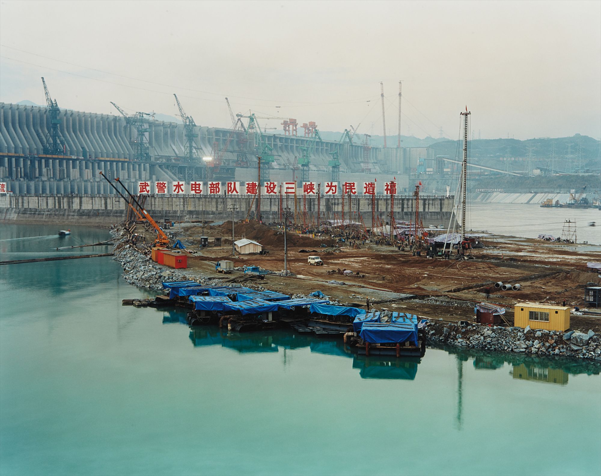 Edward Burtynsky — Dam #1, Yangtze River, China