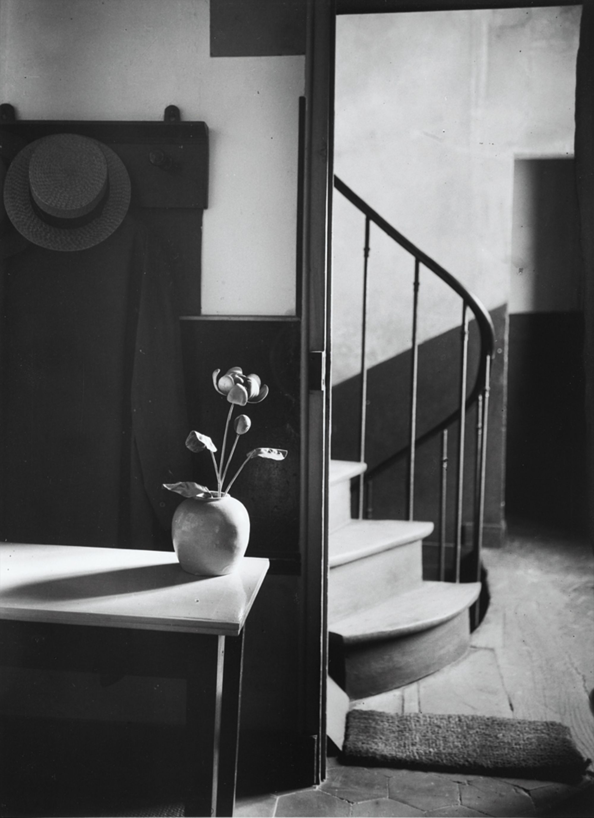 André Kertész — Chez Mondrian