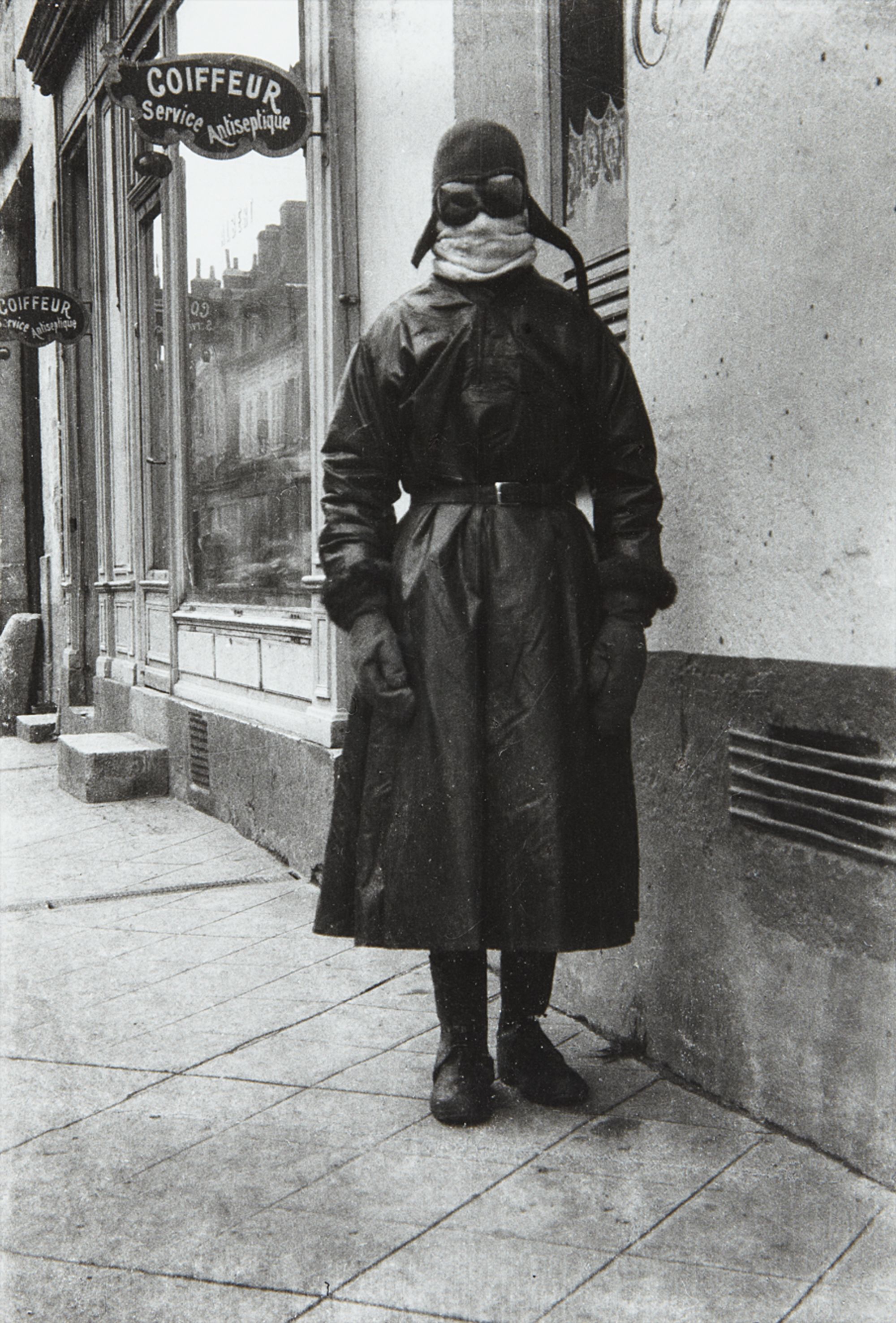 Jacques-Henri Lartigue — Sur la route de Paris à Rouzat