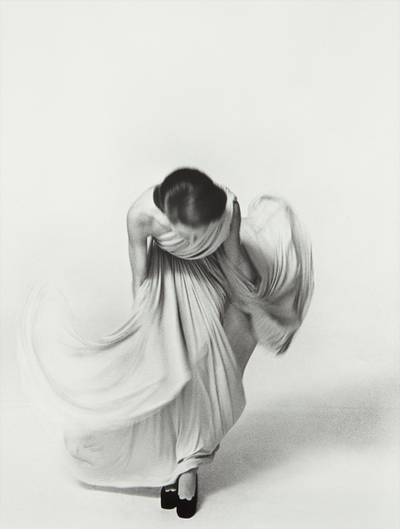 Bowing for the Vogue Collections, Paris