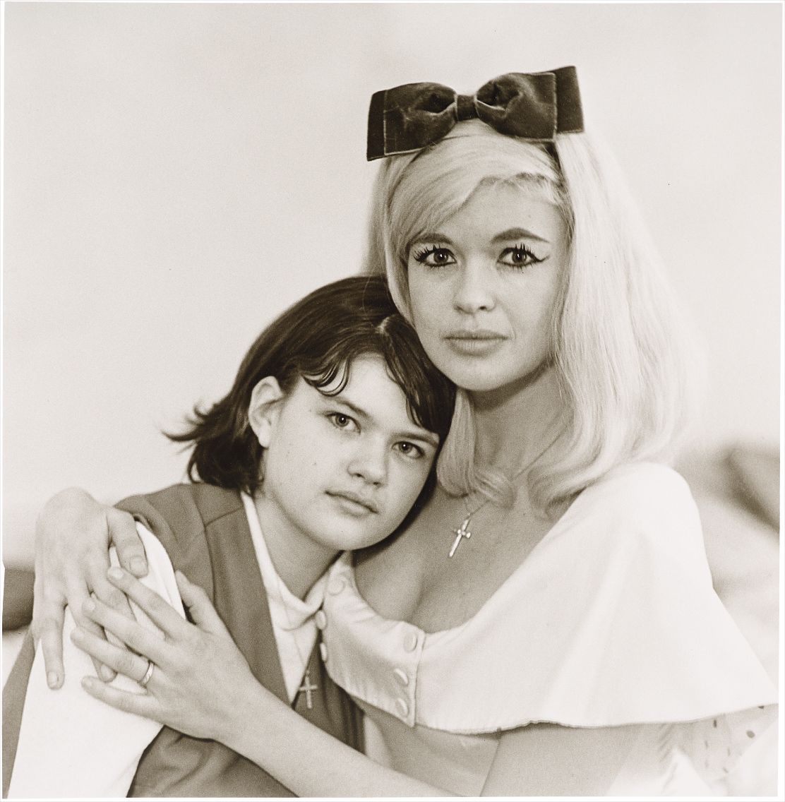 Diane Arbus — Jayne Mansfield Climber-Ottaviano, actress, with her daughter Jayne Marie, L.A., C.A.