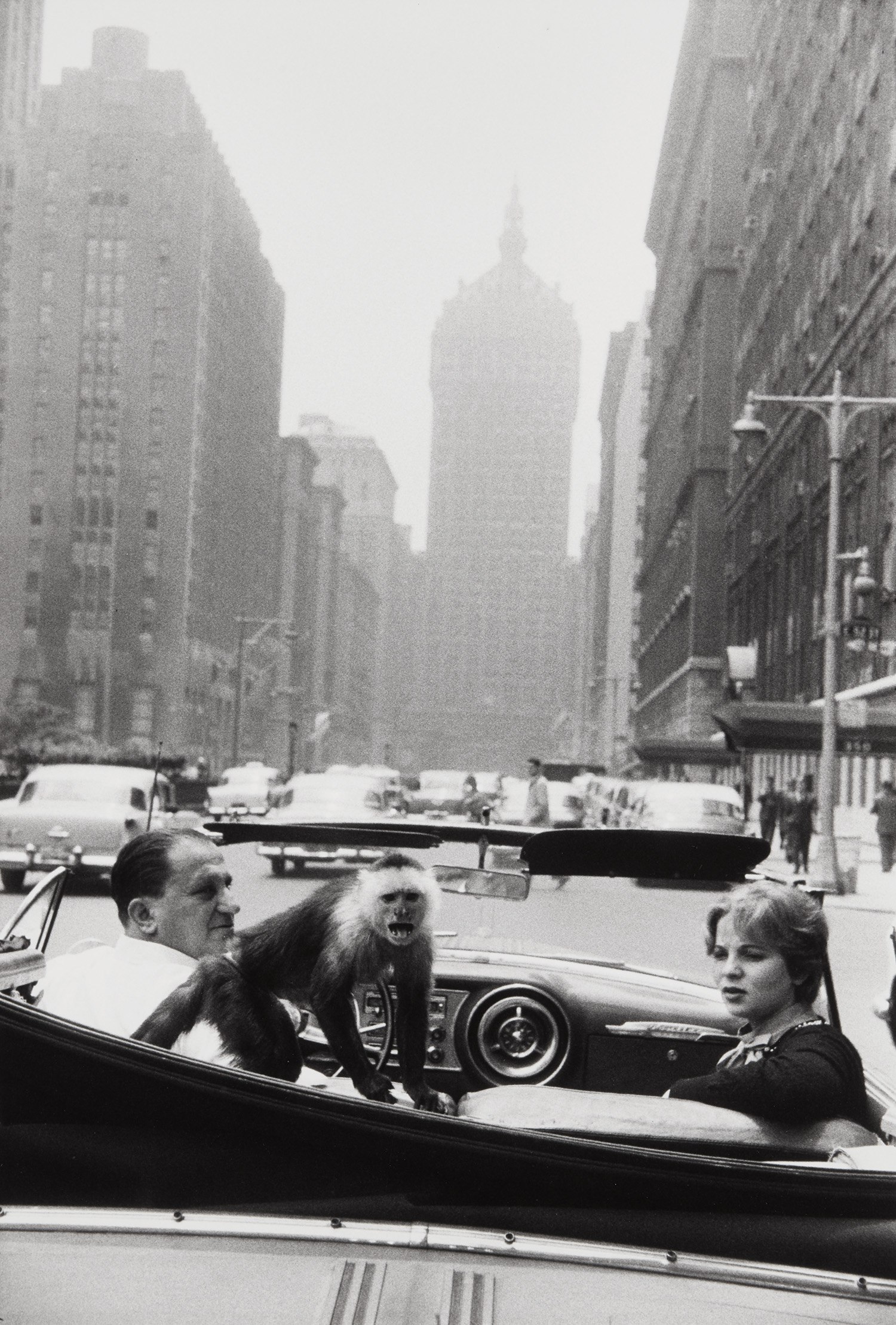 Garry Winogrand — Park Avenue, New York