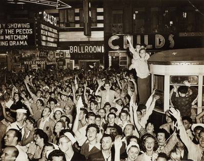 V.E. Day, Times Square