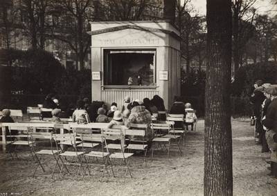 Vrai Guignolet, Paris