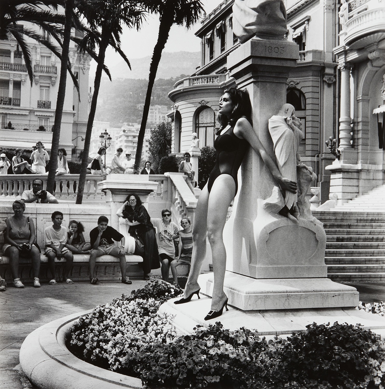 Helmut Newton — Cindy Crawford, admired, Monte-Carlo