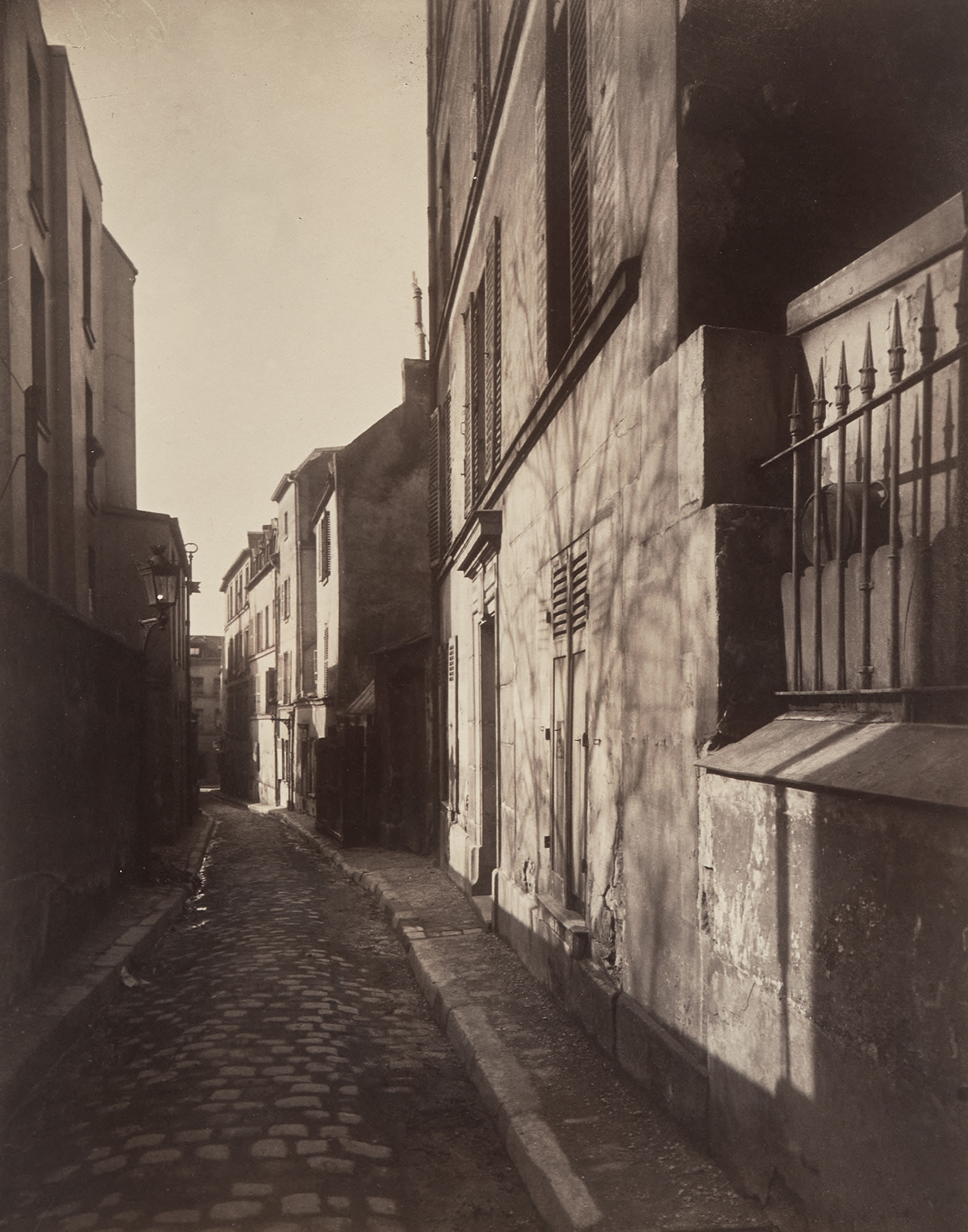 Eugène Atget — Rue St. Rustique, Montmartre