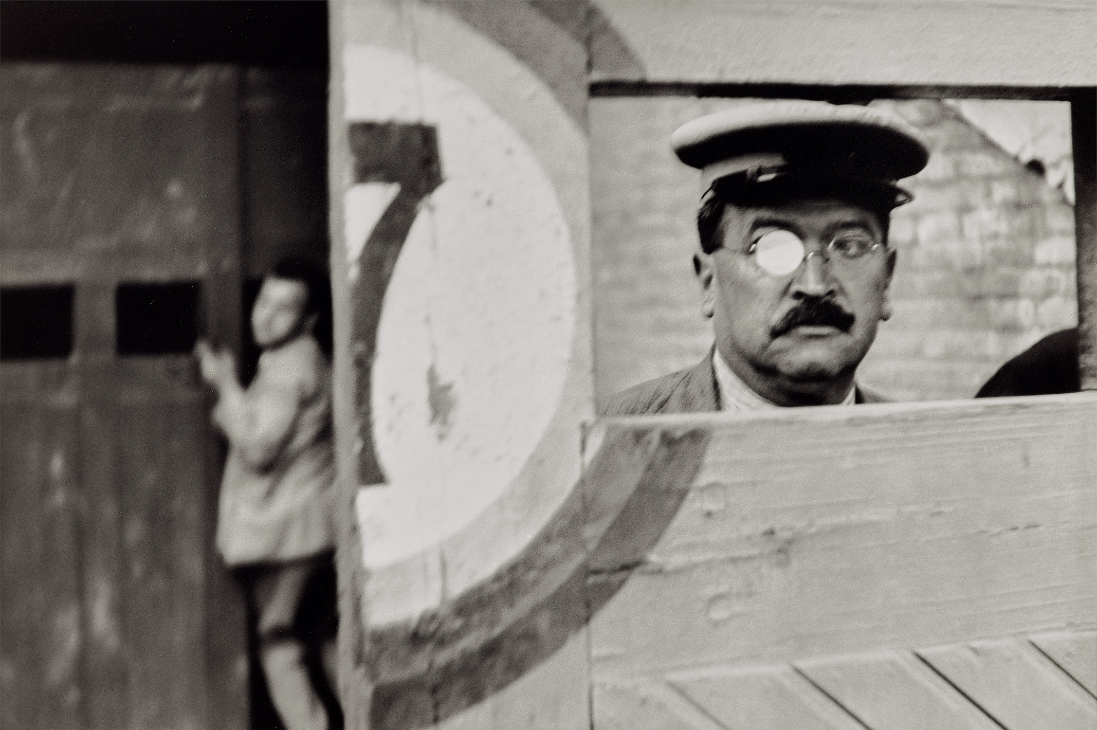 Henri Cartier-Bresson — Roman Amphitheater, Valencia, Spain