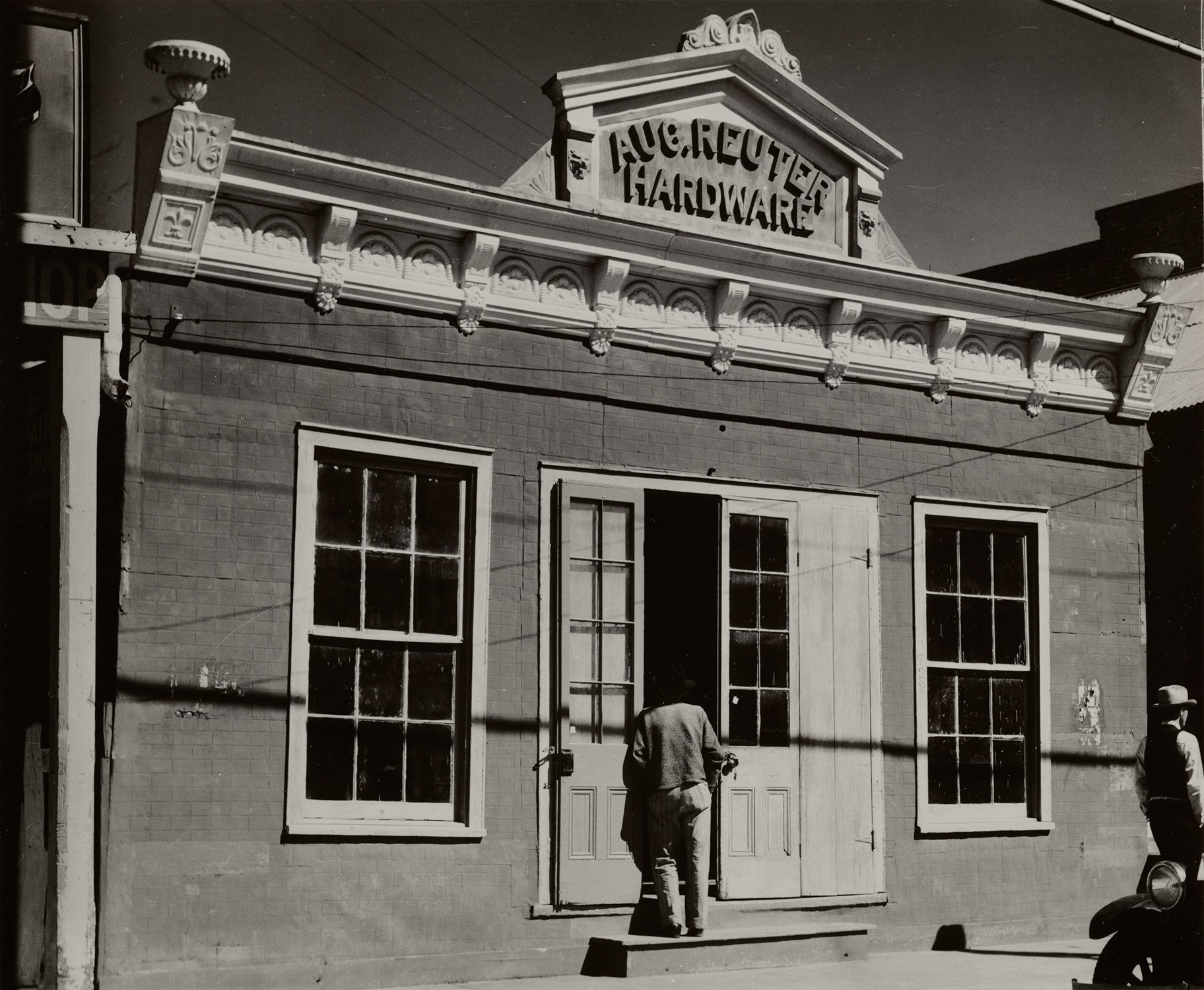 Walker Evans — Small Town Shop Front, Louisiana