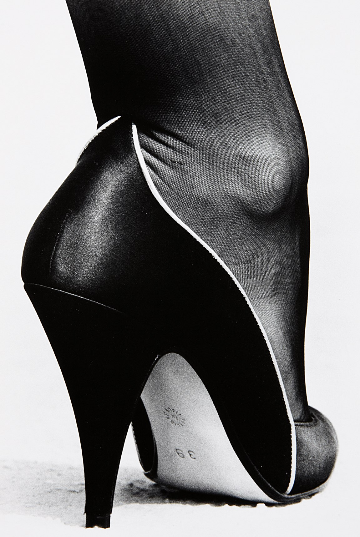 Helmut Newton — Shoe, Monte Carlo