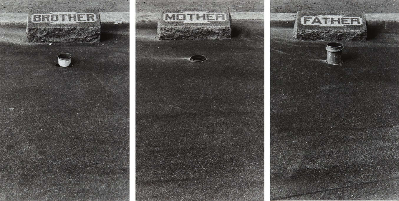 Les Tombes (Father, Mother, Brother)