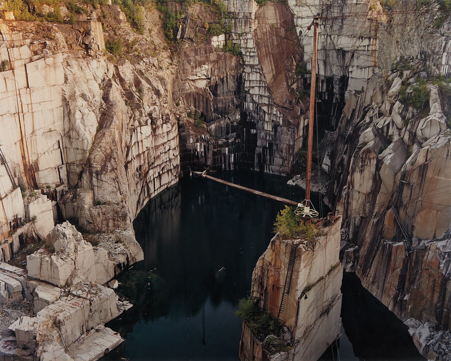 Edward Burtynsky — Rock of Ages # 22, Abandoned Section, Wells-Lamson Quarry, Barre, Vermont
