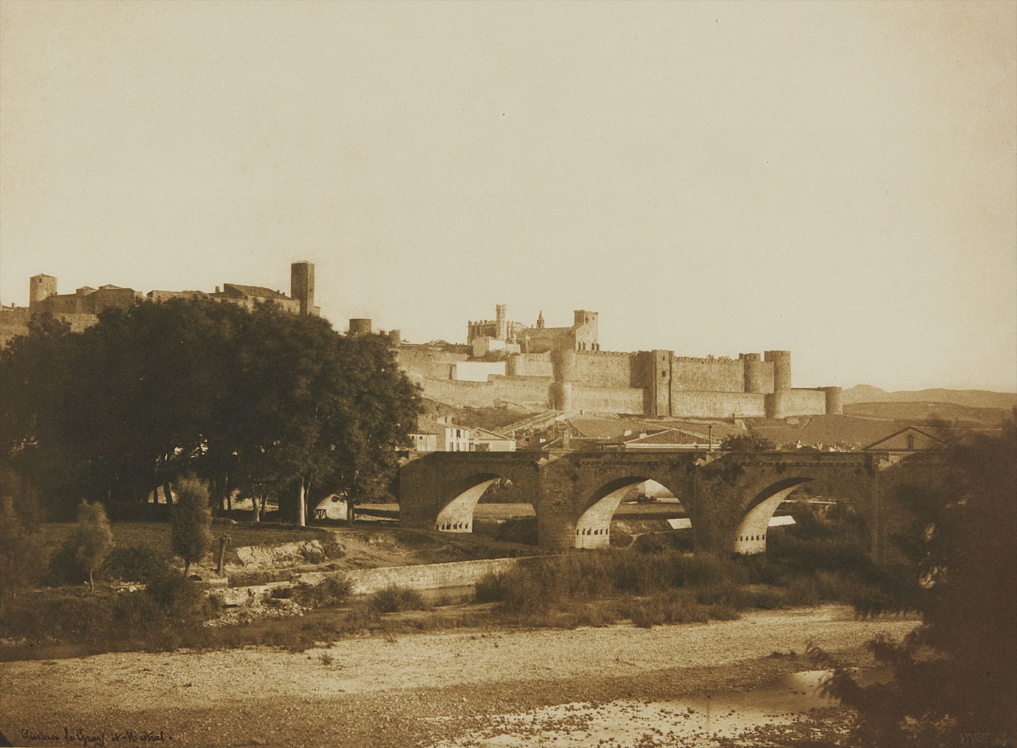Vue générale des remparts de Carcassonne, prise de l’ouest