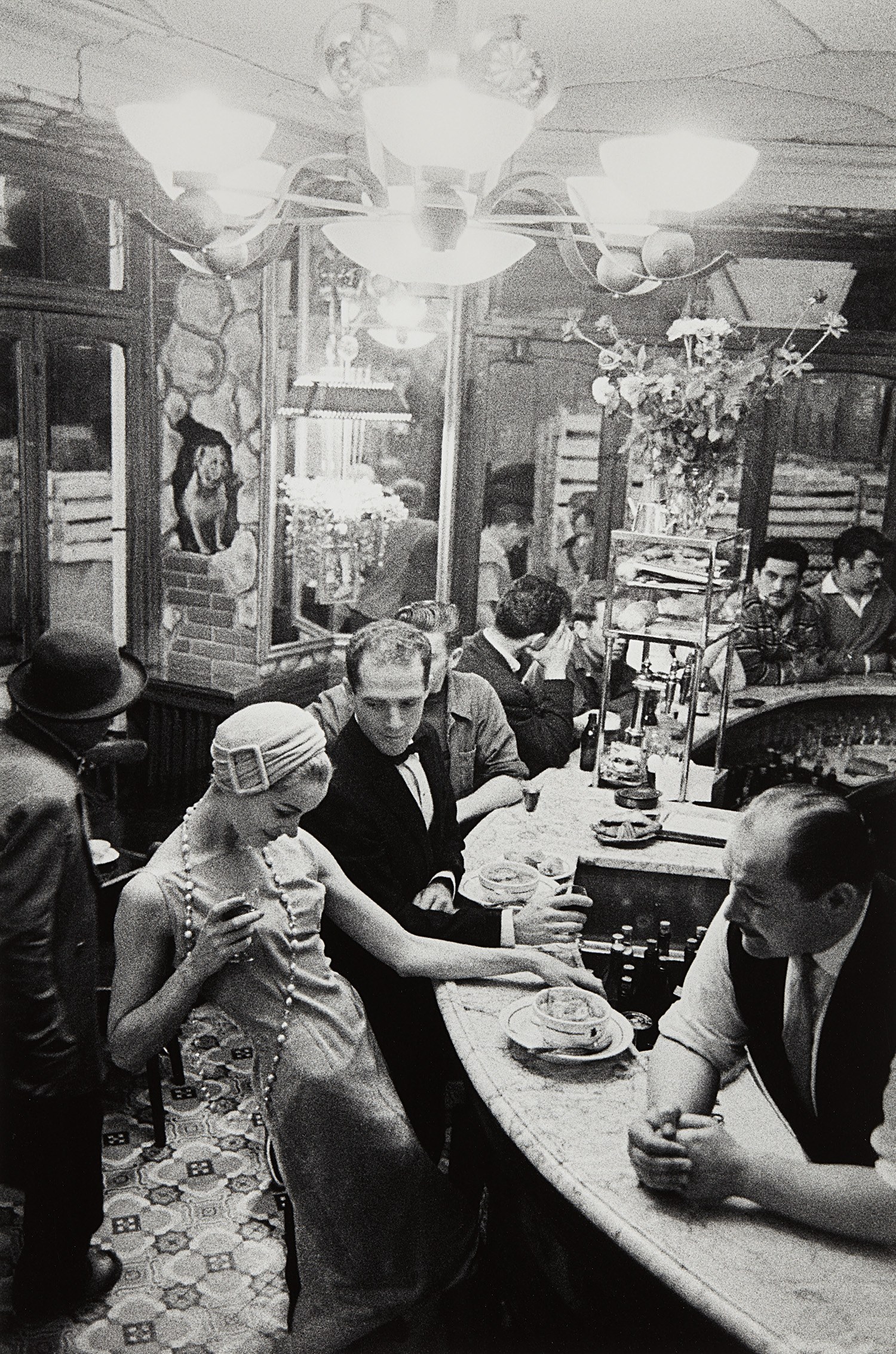 Paris, for Jardin des Modes, at 'Le Chien Qui Fume'